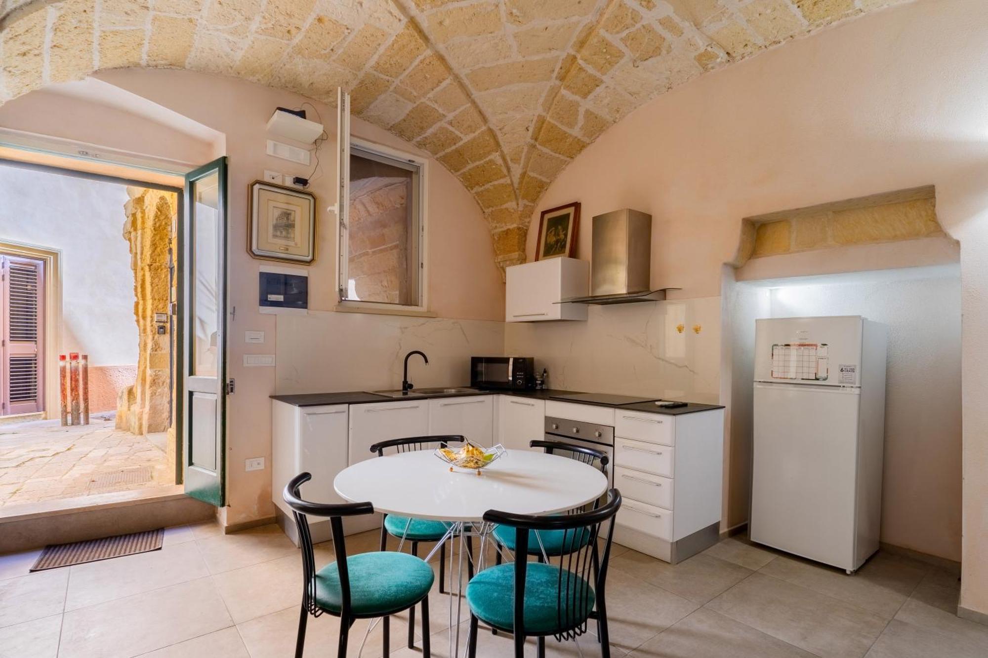 Vico5 Apartamento Lecce Exterior foto